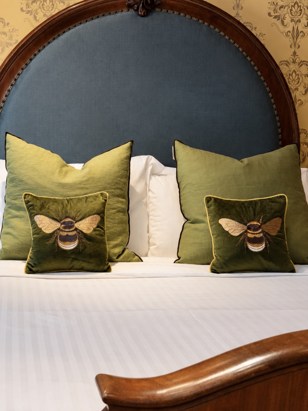 Photo: room bed with pillows